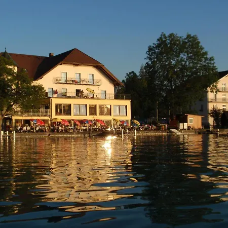 Seegasthof Zur Landeroith Fogadó Weyregg