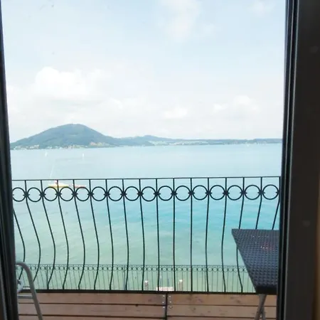 Seegasthof Zur Landeroith Fogadó Weyregg